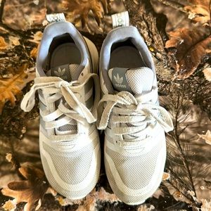 Adidas - Size 12K - Boys - Gym Shoes